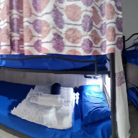 Tequeron Hostel *